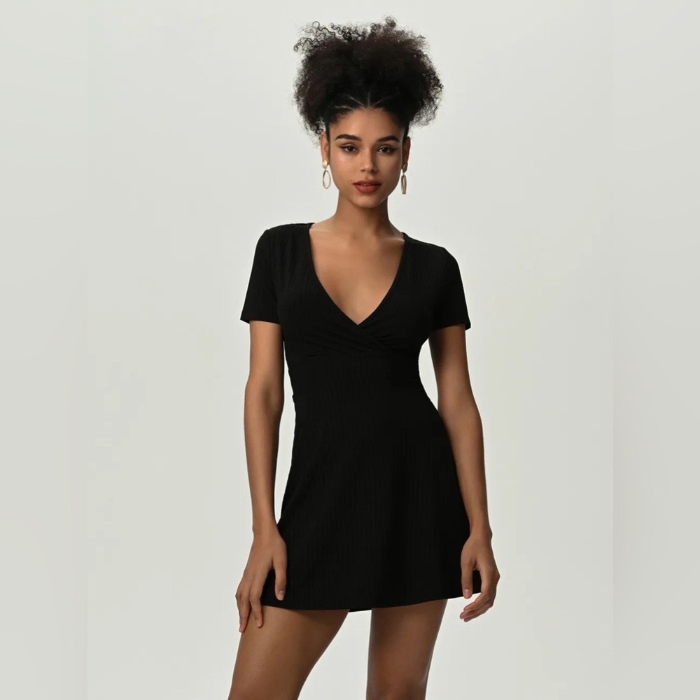 Deep V Short Sleeve Mini Dress 10010099551